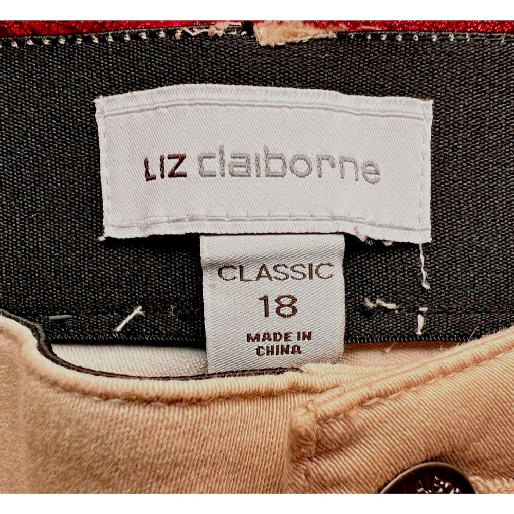 Liz Claiborne Classic Fit Ivory Color Capri's Size 18 - Picture 2 of 11